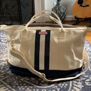 Vineyard Vines weekender bag